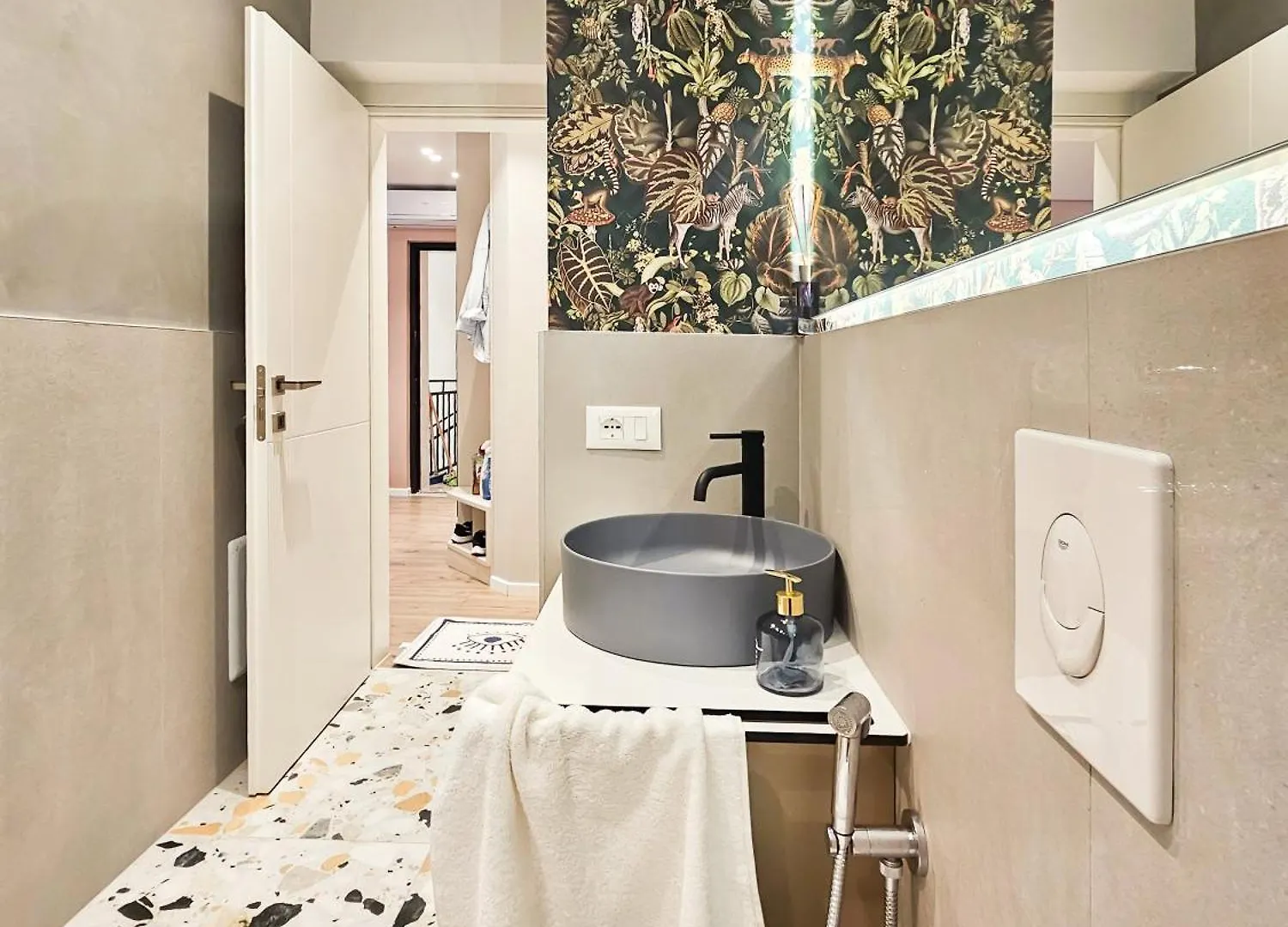 Blloku Apartment Tirana
